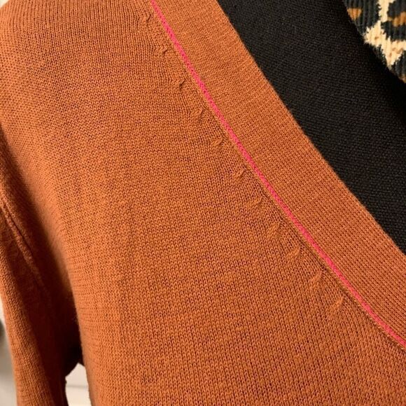 🔴Gorgeous Fall Sweater🔴 - Picture 2 of 4